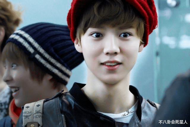 王一博|顶流男星颜值滑坡？千玺少年感减少，朱一龙显老态王一博脖子练粗