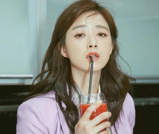 蒋欣|蒋欣终于减肥成功，撕掉“微胖”标签，坦言减肥没有那么难