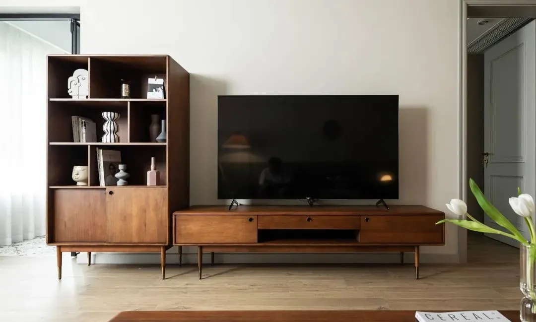 老房翻新 | 135平简约轻复古风,幽静且不失时髦的视觉感