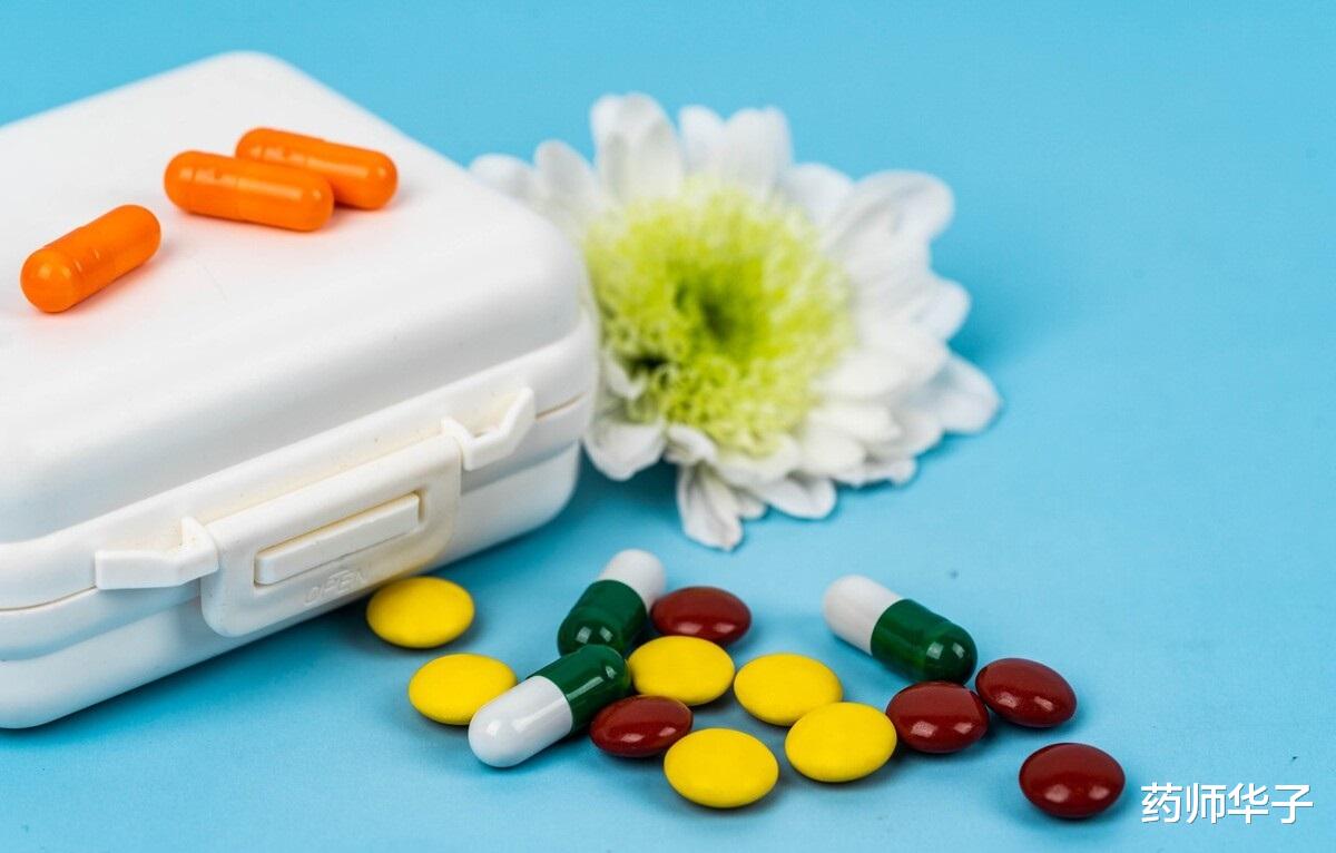 药师华子|秋冬季节气温降低，有高血压的朋友，要注意血压的变化