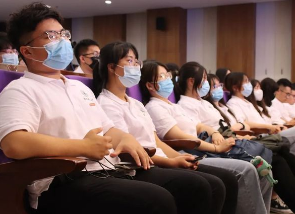 安妈育儿日|高校研究生VS研究院研究生，两者有何区别？这3个关键点很重要