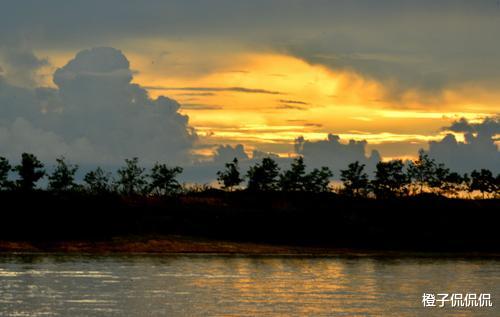 洞里萨湖 魅力高棉 “任性”的洞里萨湖 走近水上人家的生活