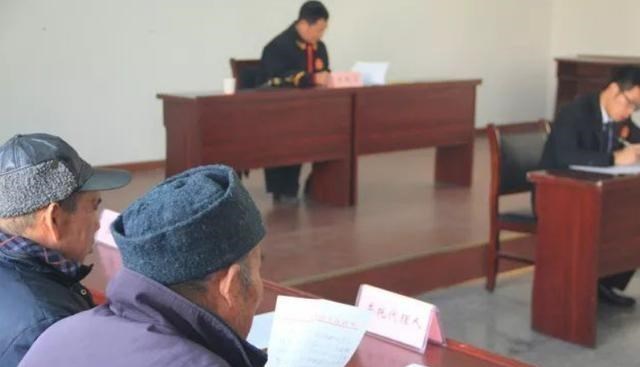 何沐青谈|江苏南通102岁老人、状告5子女不赡养：得了感冒往北京送叫赡养
