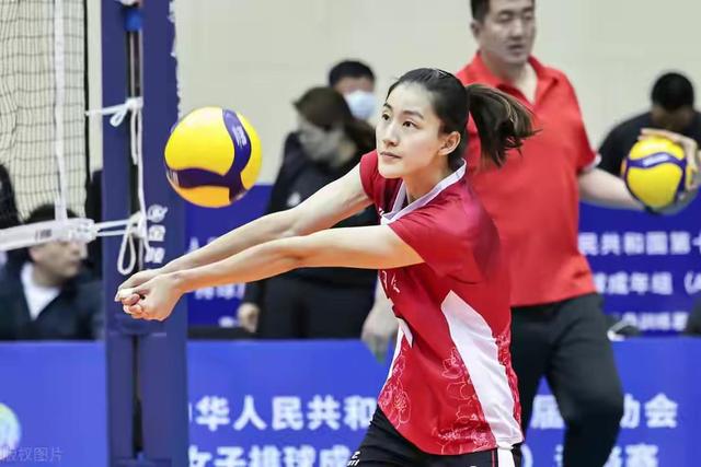 水庆霞|全运女排迎来天王山之战 天津女排取胜51%对江苏女排49%只因一位置