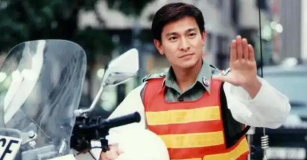 刘德华|4800万！刘德华创纪录的数据，撕开了流量明星的“遮羞布”