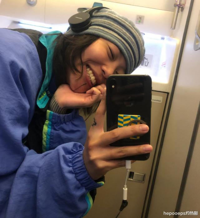 张雨绮|王菲全家聚会曝光，李嫣不再刻意遮挡嘴巴，窦靖童变“时尚怪咖”