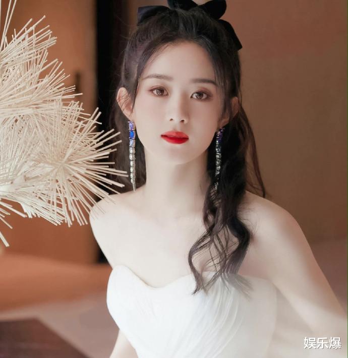 小鱼儿与花无缺|可塑性太强！赵丽颖新剧路透曝光，化身女强人气质获称赞