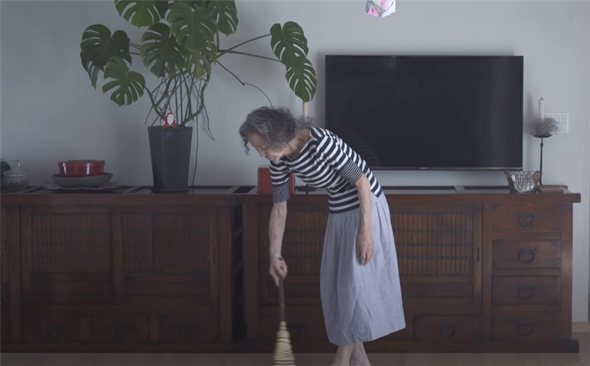 二手房|日本73岁主妇为保持屋内一尘不染，每天5点起床做家务，超厉害