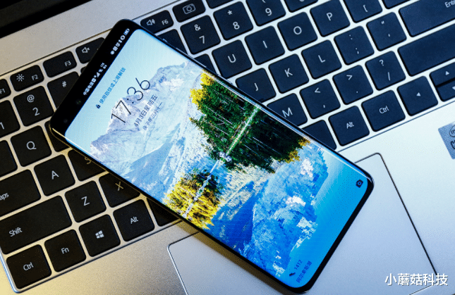 小屏|目前可以闭眼入手的4款小屏手机，配置都很强悍，缺点是卖的太贵！