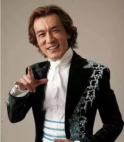 李咏|李咏去世3年后，父母至今不去扫墓，妻子哈文官宣喜讯获祝福