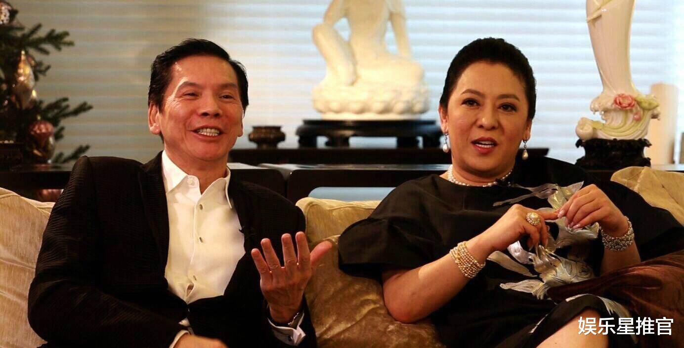 周星驰|周星驰和向华强究竟谁更厉害？洪金宝一席话锤出幕后大佬，人人都尊称一声“三爷”