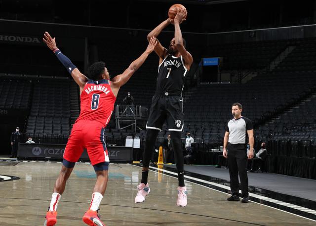 凱文·杜蘭特|美媒評分檔東部明星，恩比德力壓杜蘭特引爭議，威少僅第五檔