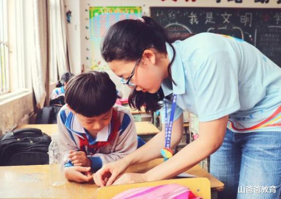 中小学|小学女生奖状“贴满墙”，家长心中却有些担忧：宁愿不要这些荣誉