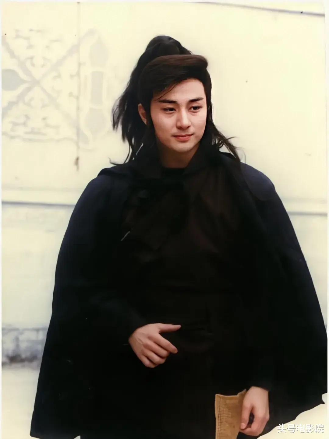 吴岱融|62岁“花无缺”满头白发!搭档梁朝伟,帅比古天乐,最红时被雪藏