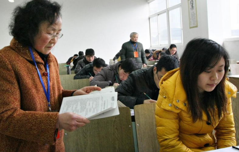 大学生|乡镇公务员放宽招聘条件，部分岗位“三不限”，专科生也可报考