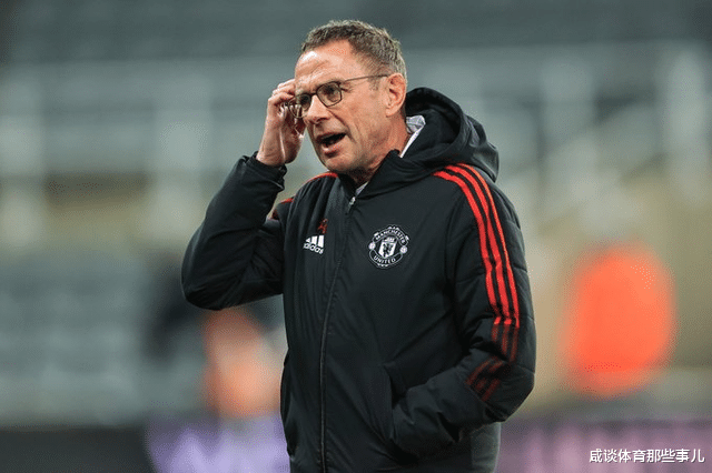 C羅|面見(jiàn)門(mén)德斯，C羅也想走？朗尼克慘被架空，郵報(bào)披露曼聯(lián)內(nèi)訌根源！