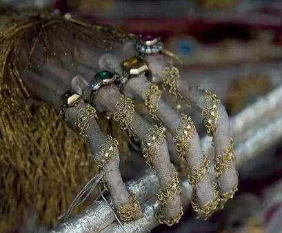 小诺讲故事|民间故事之“不可带回家的东西”，遇到这九件东西最好别带回家里