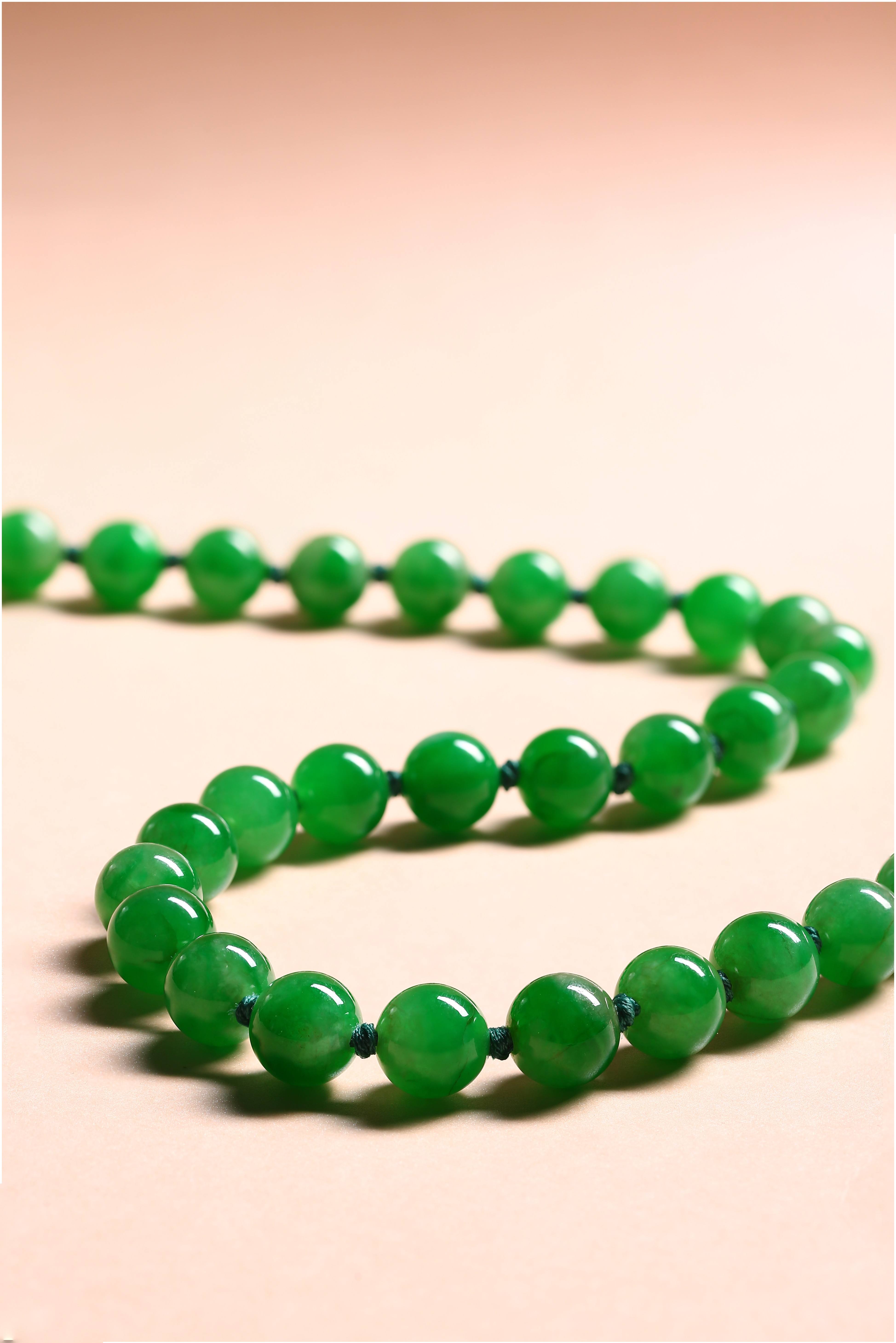 翡翠|翡翠中最保值的3大品类，同时也是拍卖会上的常客，价值不菲