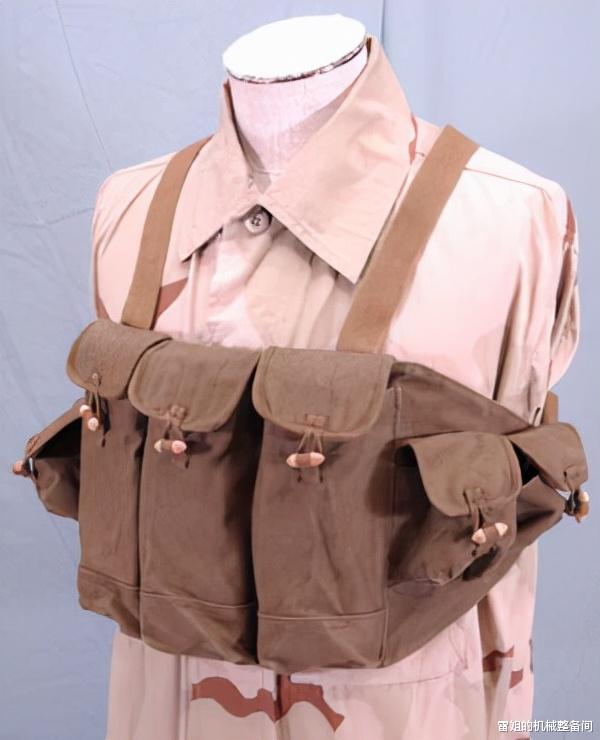 飞行器|中国56式弹匣携行袋：简单粗暴却合理，开辟了步枪弹匣胸挂的先河