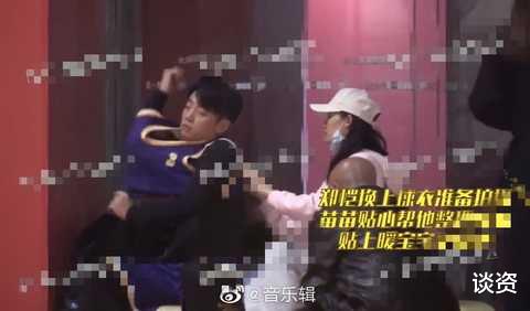 化妆师|苗苗带女儿剧组探班郑恺，郑恺化身温柔奶爸，一家三口其乐融融