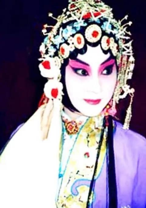 任嘉伦|第二届“梅花奖”五位京剧名家获奖，迟小秋老师19岁获奖一战封神