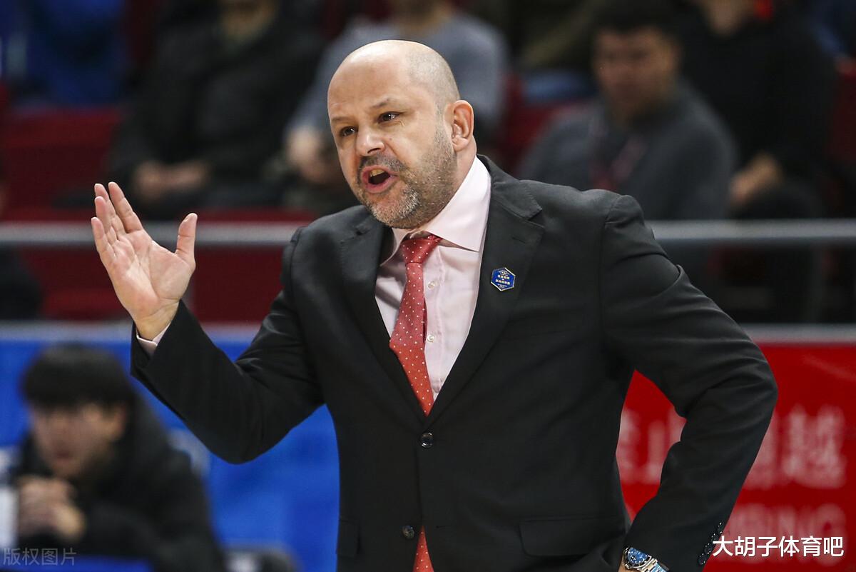 廣東男籃|杜峰懸了！廣東宏遠深夜突收2大壞消息，CBA季后賽或遭遇大麻煩