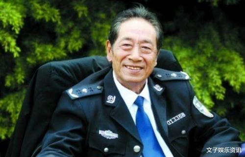 王奎荣|36岁女星嫁73岁老戏骨，生下二子，自己浓妆艳抹丈夫满脸疲惫