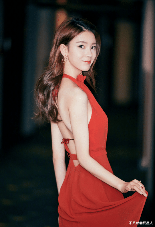 90后|川渝盛产美女，这8位90后小花，才是真正的明眸皓齿、秀色可餐