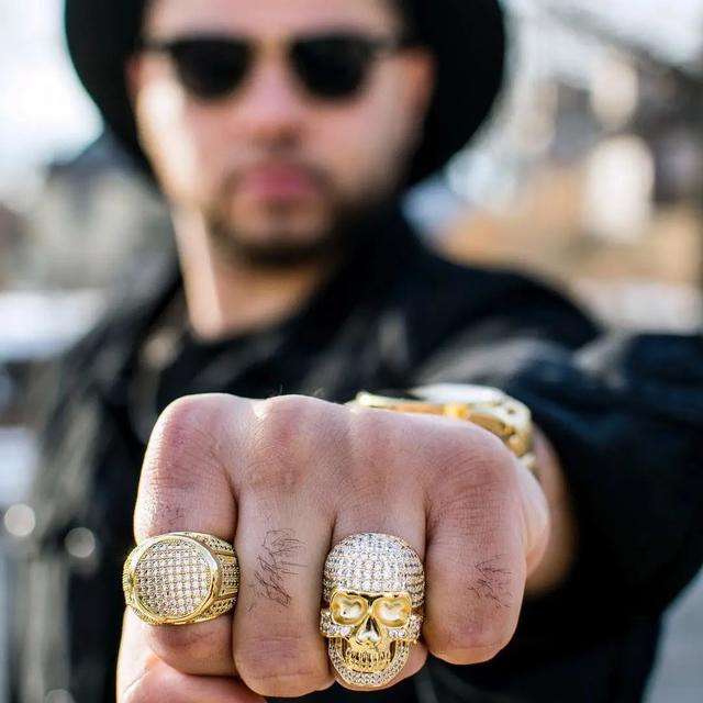 芒种故事 义乌老板卖大金链子，征服欧美嘻哈界、被帮派大佬疯抢