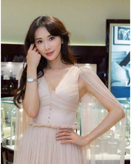 林志玲|有种“整容”叫结婚2年,黑泽良平没改变,林志玲却已判若两人