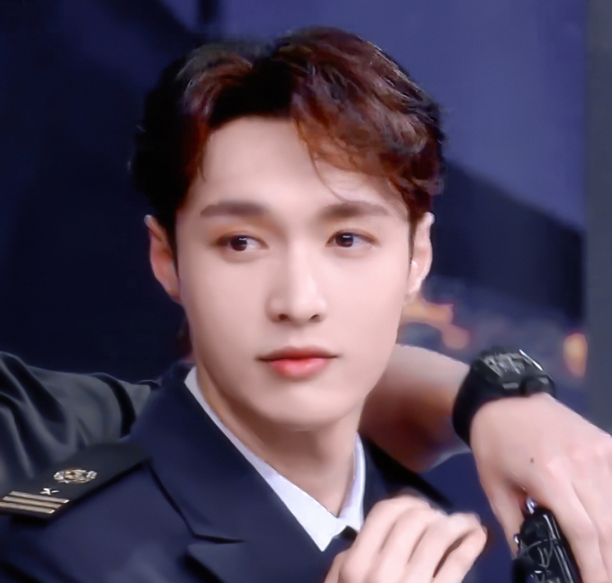 央视|央视跨年晚会节目单：王源和尚雯婕合唱，张艺兴和李梦潇合唱