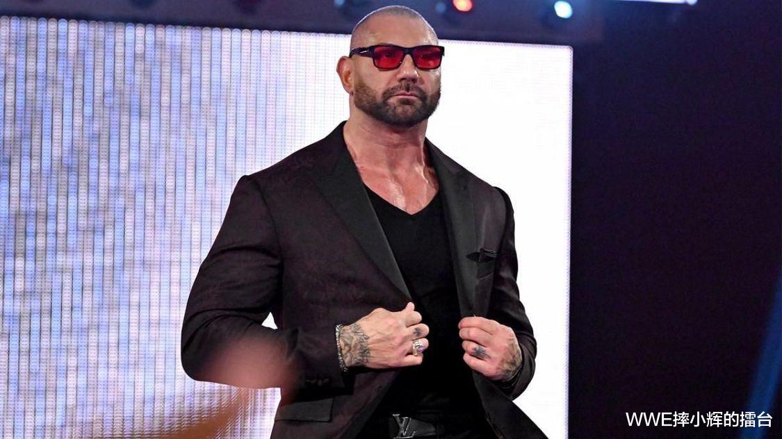 巴蒂斯塔|野兽巴蒂斯塔再次出演新电影《小屋敲门》的男主角，已超越强森？