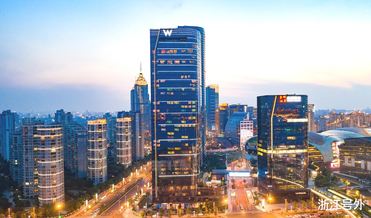 上海稳居首位,苏州无锡跻身前十!中国城市竞争力十强出炉