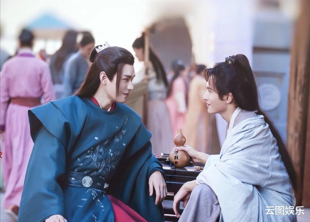 张哲瀚|躲过一劫？张哲瀚终于发文道歉，将过错归咎于无知，网友仍不买账