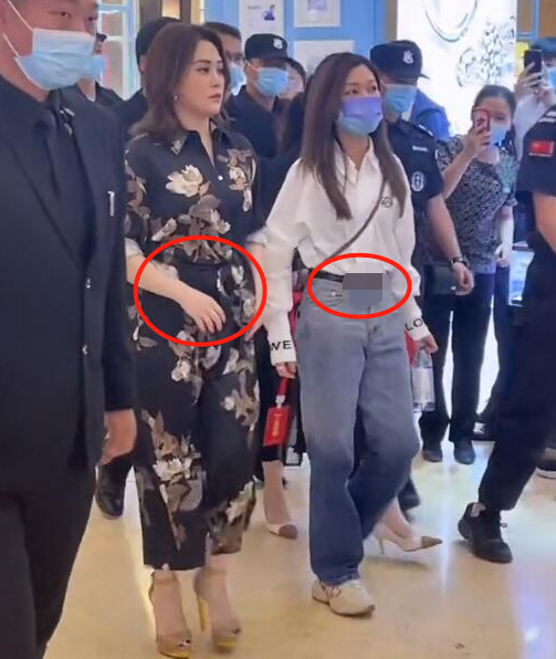 阿娇|阿娇生图暴露真实身材！大腿粗壮肚腩突出，网友称看不见脖子