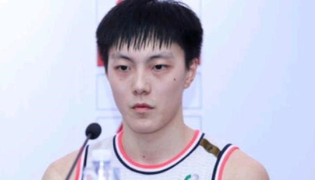 广东男篮|官宣！赵睿伤情新进展，胡明轩赛后表态，广东男篮创超级纪录！