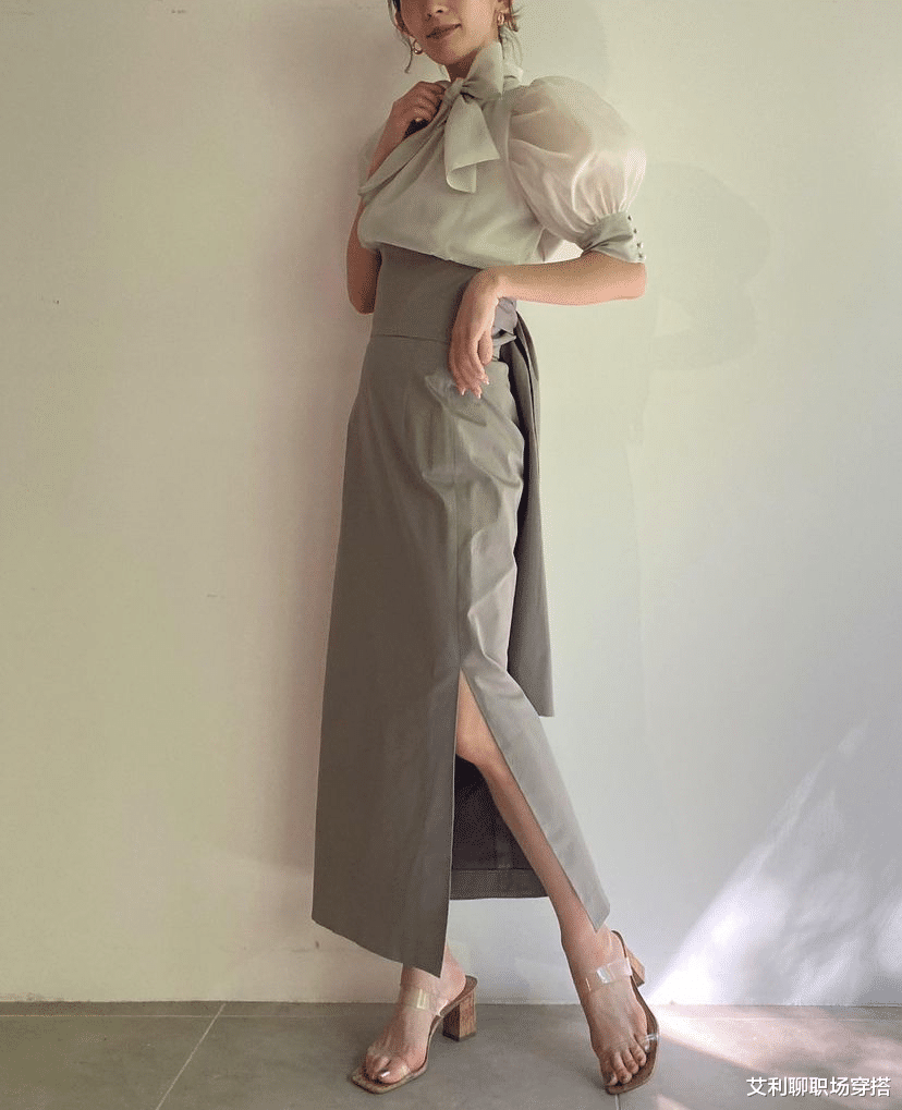 穿衣搭配|如何告别前台小妹即视感？三个穿衣妙招，穿衣成熟又大方