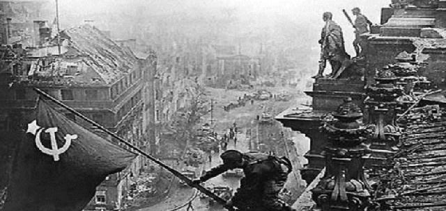 情窦初开的青春|特殊的阅兵仪式:所有士兵荷枪实弹,一结束直接奔赴战场