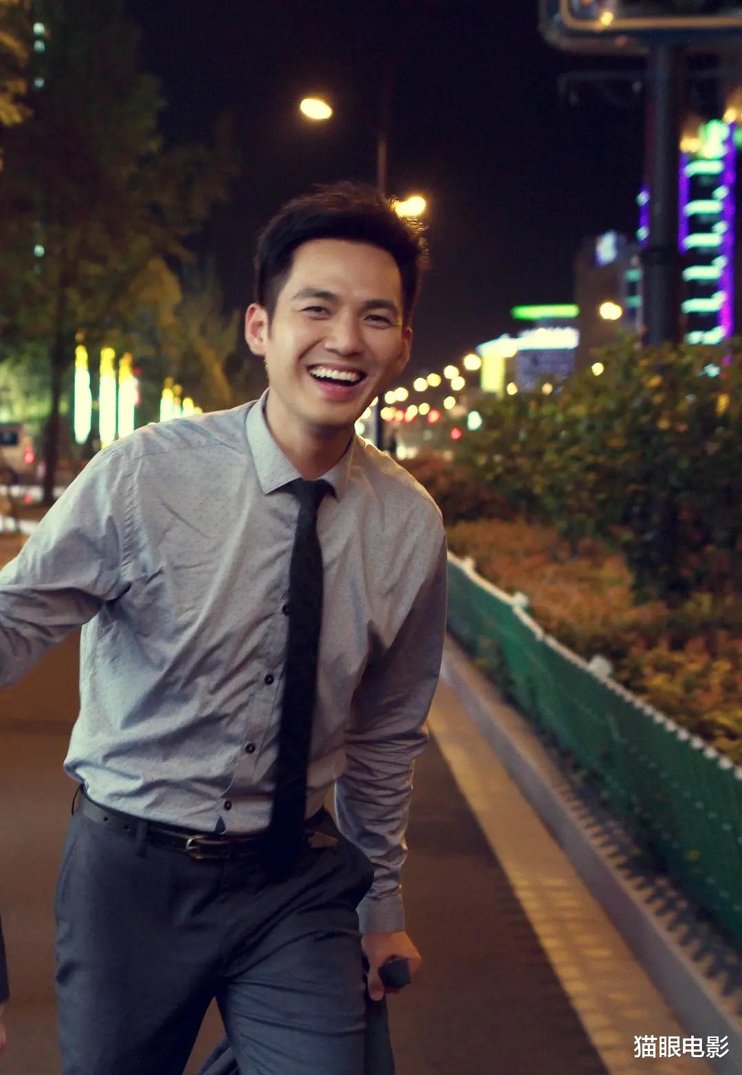 钟汉良|47岁钟汉良穿着青春潮流，忘记曾出演过流星花园，网友: 红太久了