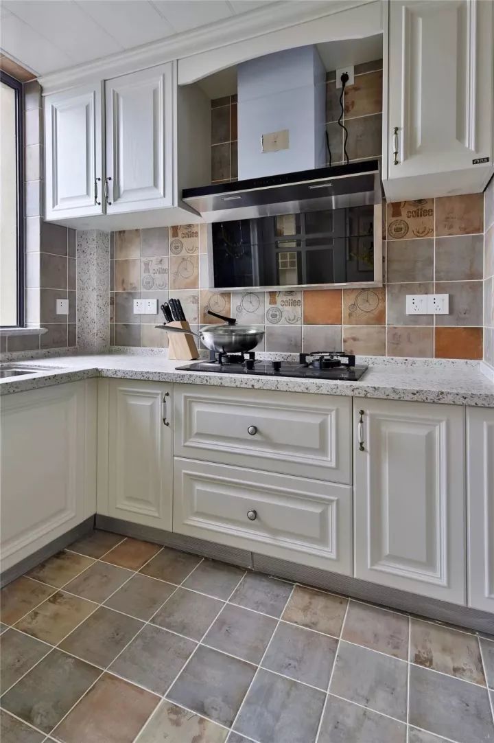 装修设计指南|110㎡美式两居，简约温馨的设计，清新淡雅！