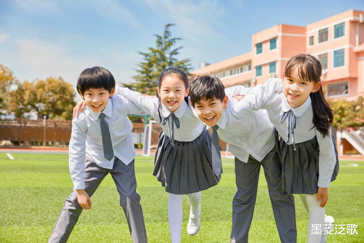 墨菱泛歌 孩子胆子比较小，郑州缘来教育教你3招，让孩子越来越勇敢