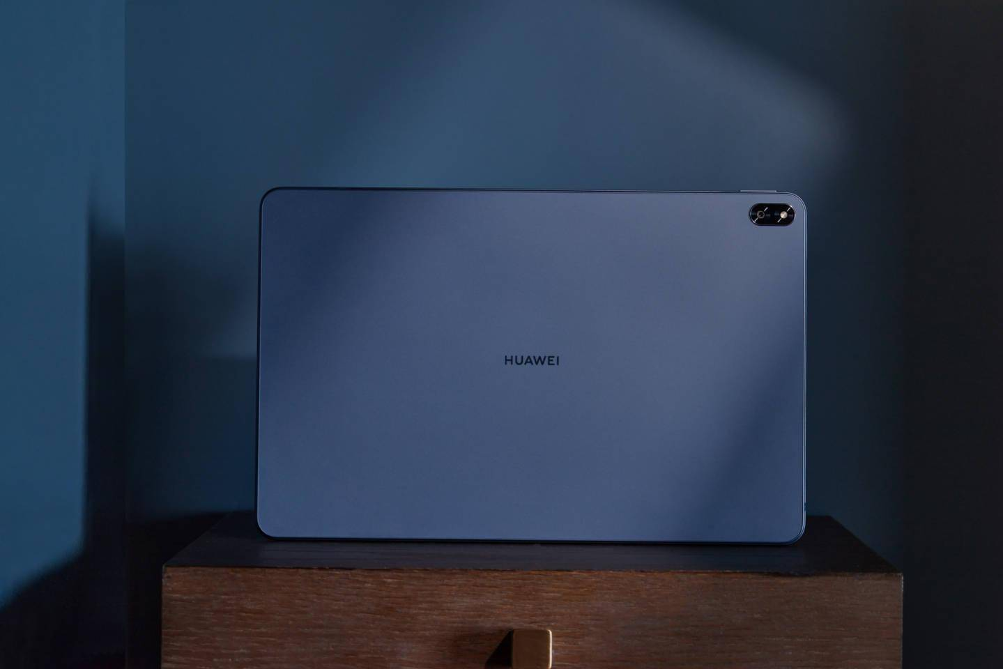 笔记本|办公新宠！华为 MateBook E 发布，搭载11代酷睿处理器和OLED屏