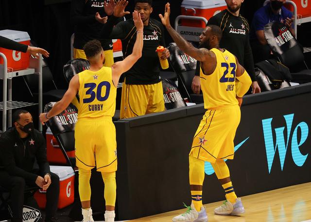 篮网队 仅一夜！篮网有望签下8+6中锋，湖人喜讯，西蒙斯交易有新变化！