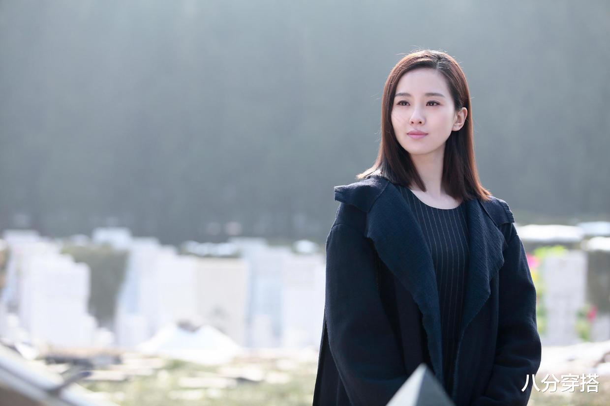 刘诗诗|刘诗诗把白色鱼尾流苏裙穿出仙女范儿，拿捏了温柔感，惊艳了众人