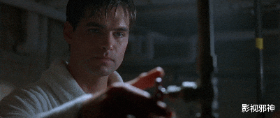 路边摊|众“女神”惨遭屌丝屠戮，最后结局却惊天反转？