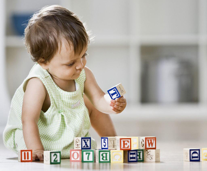 齐姐育儿|为啥老二比老大聪明？父母的生育年龄，真的会影响孩子智力吗？