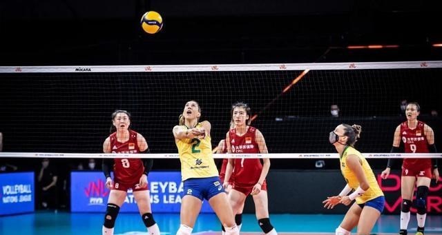 朱婷|中国女排今晚全主力出战,荷兰女排主教练:朱婷无人能挡啊