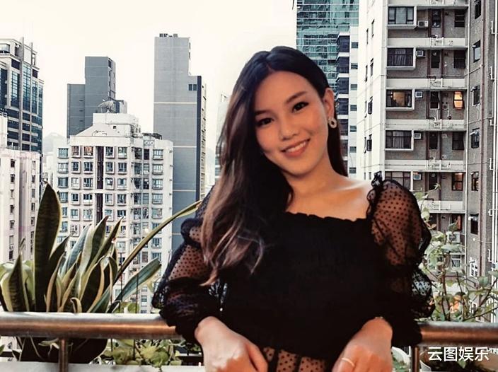 雪儿|双喜临门！文雪儿小女儿低调登记结婚，大女儿晒婚纱照宣布嫁人