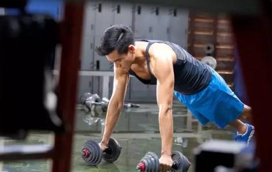 向佐|“从大胖子变成男神”的7位明星，个个很励志，向佐减掉90斤