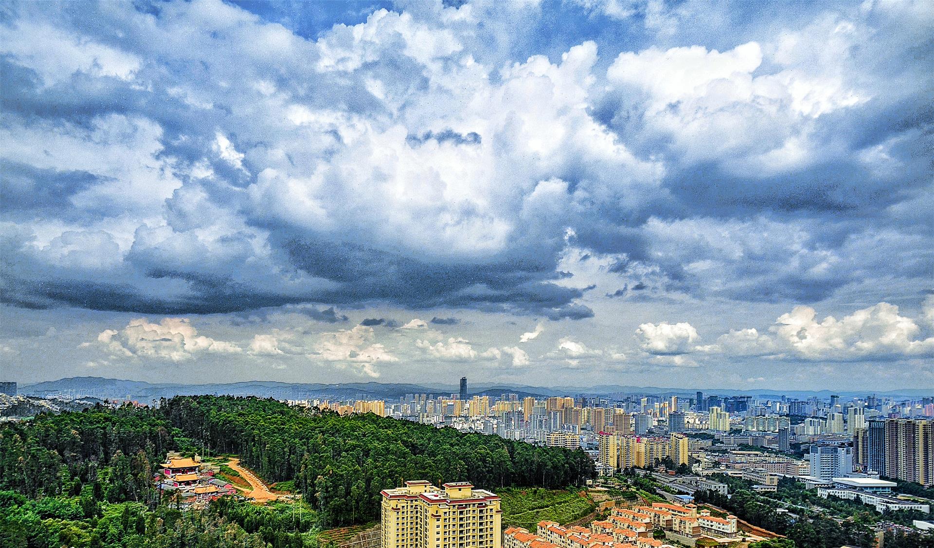 云南 中国最适合避暑的3座城市，夏天平均温度24°以下，不需要吹空调